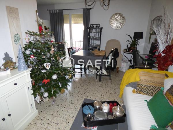 Immeuble 3 Appartements terrasses et garage.