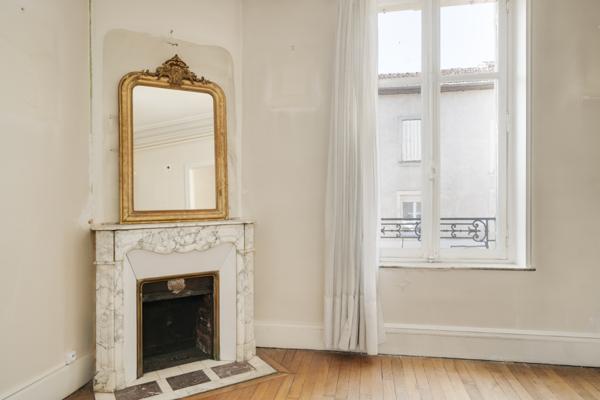 Laxou (54520) Maison de centre-ville située en plein cœur de Laxou Village avec jardin 600m2