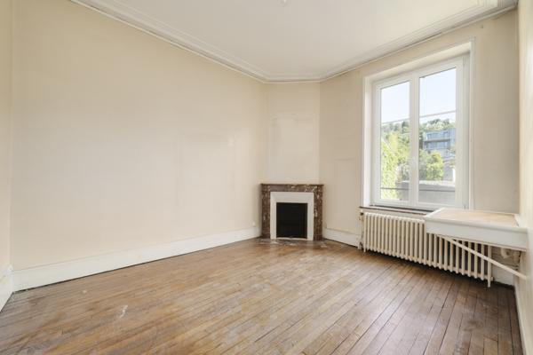 Laxou (54520) Maison de centre-ville située en plein cœur de Laxou Village avec jardin 600m2