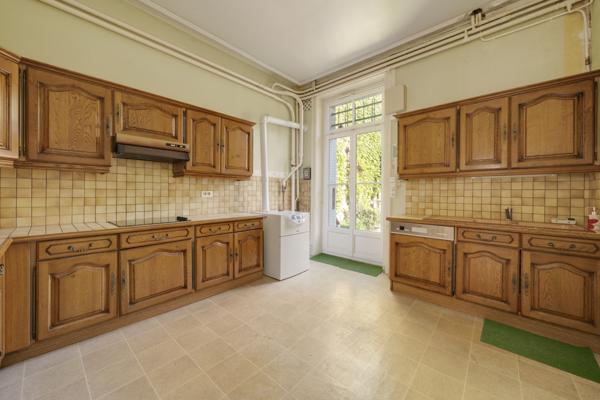 Laxou (54520) Maison de centre-ville située en plein cœur de Laxou Village avec jardin 600m2