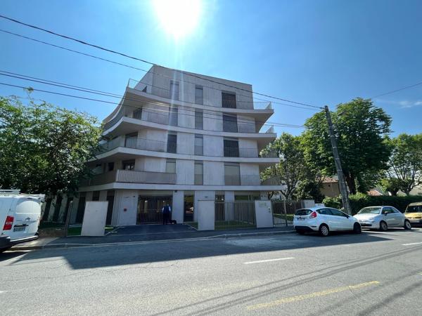 Appartement · Location Villefranche S/S (69400) 4 pièces · 83m²