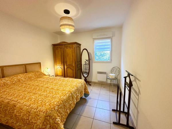 Appartement T3 de standing avec grande terrasse -  Place de parking privative