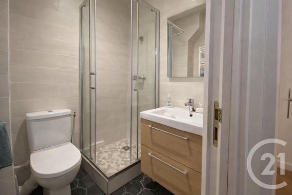 Appartement F2 à vendre  2 pièces - 30 m2 SURESNES - 92