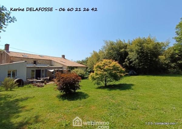 Grange 219 m² à Aubigny-Les Clouzeaux 85430