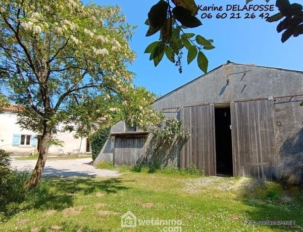 Grange 219 m² à Aubigny-Les Clouzeaux 85430