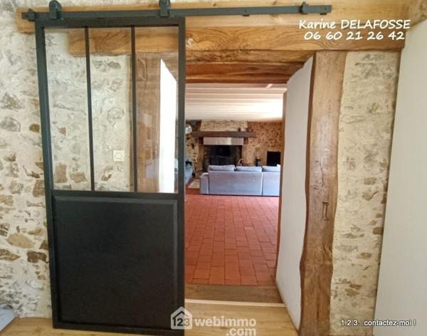 Grange 219 m² à Aubigny-Les Clouzeaux 85430