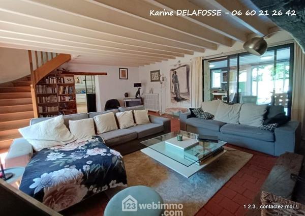 Grange 219 m² à Aubigny-Les Clouzeaux 85430