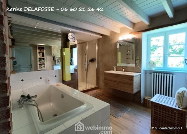 Grange 219 m² à Aubigny-Les Clouzeaux 85430