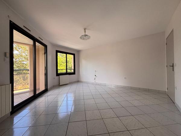 Appartement - studio résidence sénior avec vue sur la Mayenne