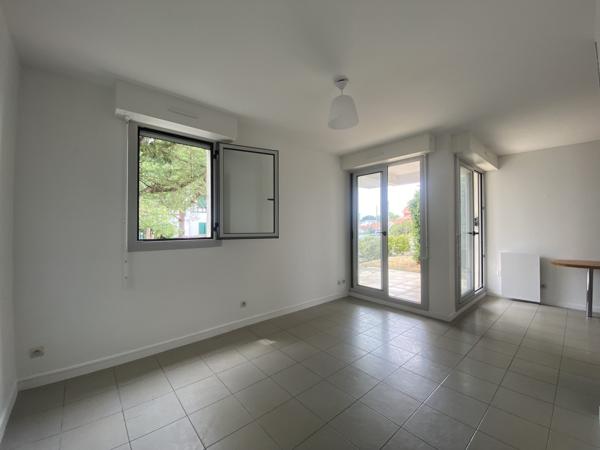 ARCACHON !  T2 de 37 m2, jardin de 150 m2, parking et cave !