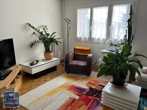 Appartement à louer 3 pièces 76m² L'Haÿ-les-Roses (94240)