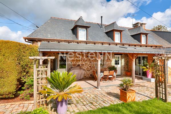 VENTE maison en pierre a YFFINIAC  4 chambres terrain de 2456m²!