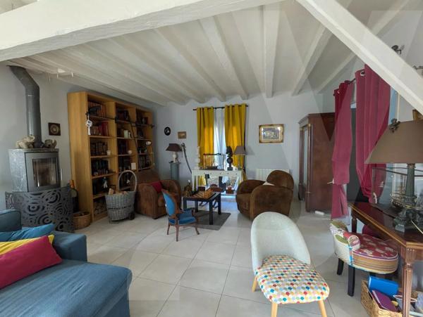 Maison T8 à Treillières avec 2 garages - 44119 Treillières - Réf 253