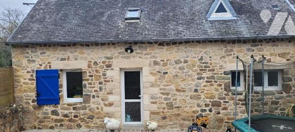 CROZON - Dans village proche centre-ville - Propriété bâtie composée de 2 penty (dont 1 loué et...