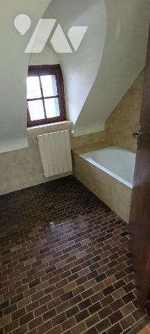 CROZON - Dans village proche centre-ville - Propriété bâtie composée de 2 penty (dont 1 loué et...