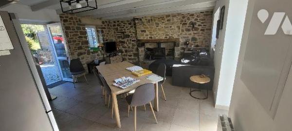 CROZON - Dans village proche centre-ville - Propriété bâtie composée de 2 penty (dont 1 loué et...