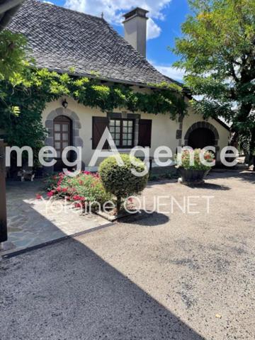 Maison à SAINT-HIPPOLYTE, 12140 - 10 pièces 250m²