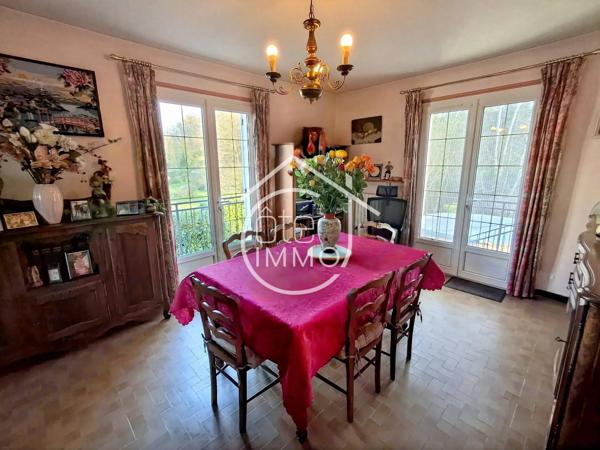 COURS DE PILE : Maison familiale de 120m² avec beau jardin