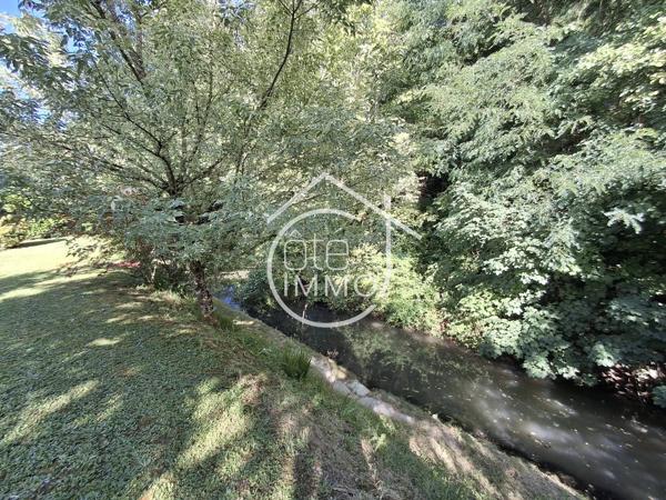 COURS DE PILE : Maison familiale de 120m² avec beau jardin