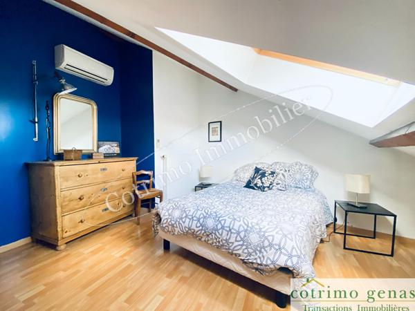 TRIPLEX Bron 6 pièce(s), 3 chambres + bureau + jardin