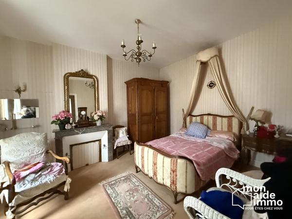 Très belle maison de ville avec garage et jardin