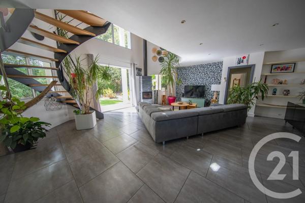 Maison à vendre  7 pièces - 203,29 m 2   ST MEDARD EN JALLES  - 33