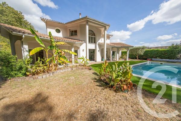 Maison à vendre  7 pièces - 203,29 m 2   ST MEDARD EN JALLES  - 33