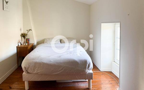 Maison à vendre    6 pièces •  Rochefort