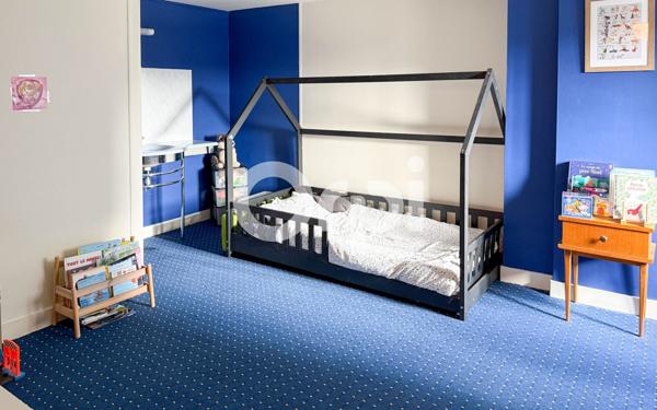 Maison à vendre    6 pièces •  Rochefort