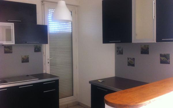 Appartement à louer    3 pièces •  Marignane