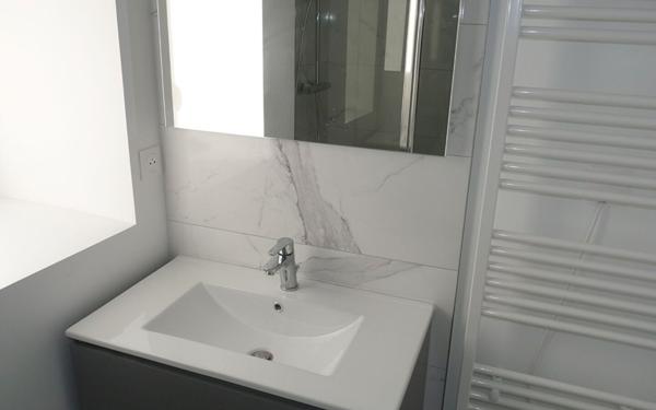 Appartement à vendre    3 pièces • 66,48 m2 Royan