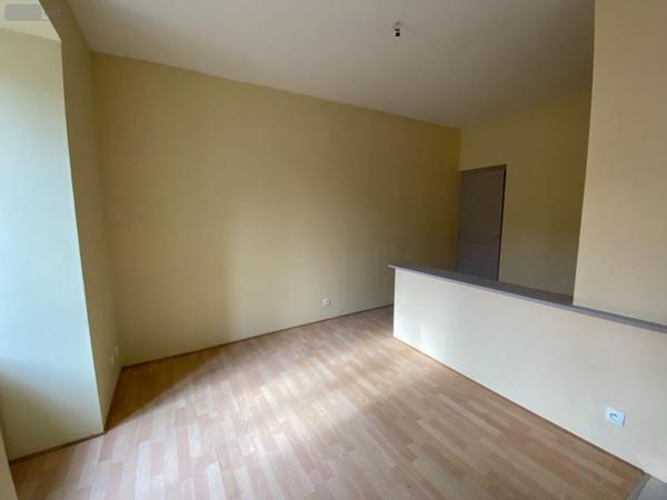 Maison de ville à vendre à Saint-Marcel dans l'Indre (36200), ref : 1051255