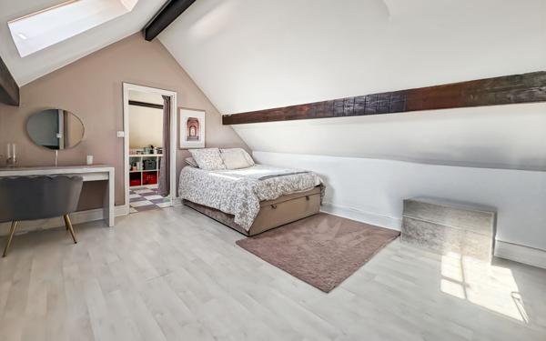 Maison à vendre    4 pièces • 88,84 m2 Villeneuve-Saint-Georges