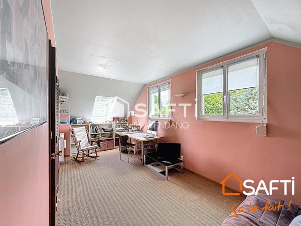 Pavillon familial de 7 pièces avec un magnifique terrain !!