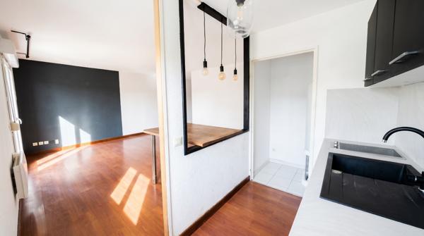 Appartement T2 balcon et parking