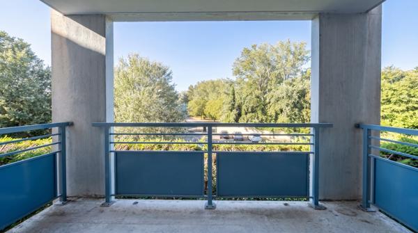 Appartement T2 balcon et parking