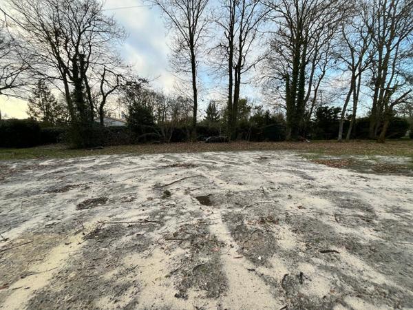 Terrain à vendre    Breuillet