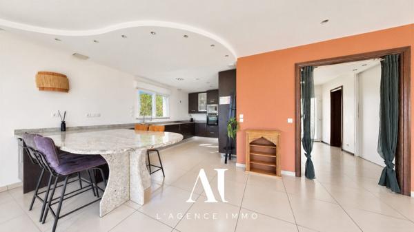 Villa T7 302m² Dpe A & A Sous-sol Garage Cessy 01170