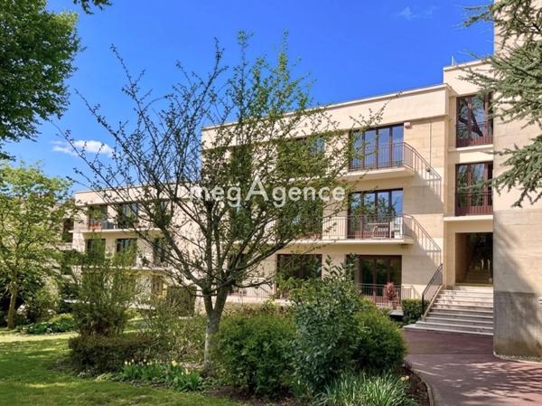 Appartement à SAINT-NOM-LA-BRETECHE, 78860 - 6 pièces 165m²