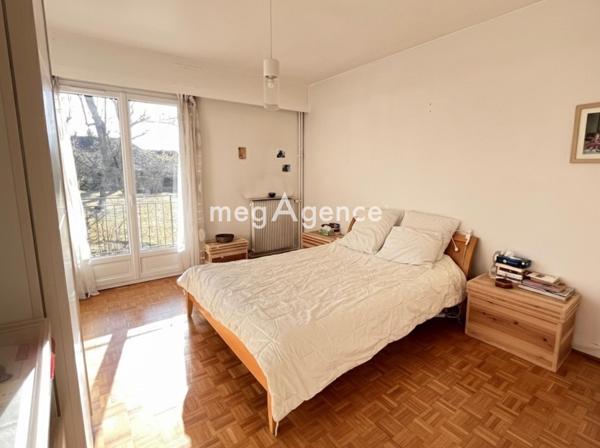 Appartement à SAINT-NOM-LA-BRETECHE, 78860 - 6 pièces 165m²
