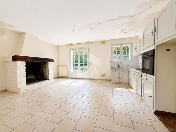 Maison Dirac , proche Garat, 6 pièce(s) 156 m2, 4 ch, dépendance