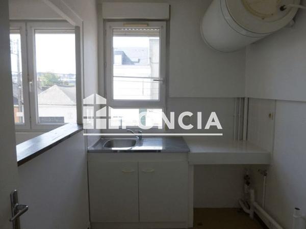 Location Appartement 2 pièces 33.36 m² - 31 AVENUE OLIVIER HEUZE Le Mans 72000