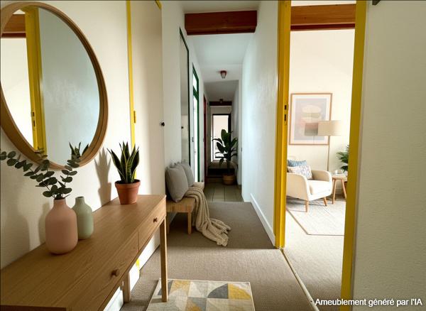A vendre à Baden  secteur Guern Maison d'Architecte à 2 minutes à pied du Golfe  5 chambres vie de plain pied terrain divisible