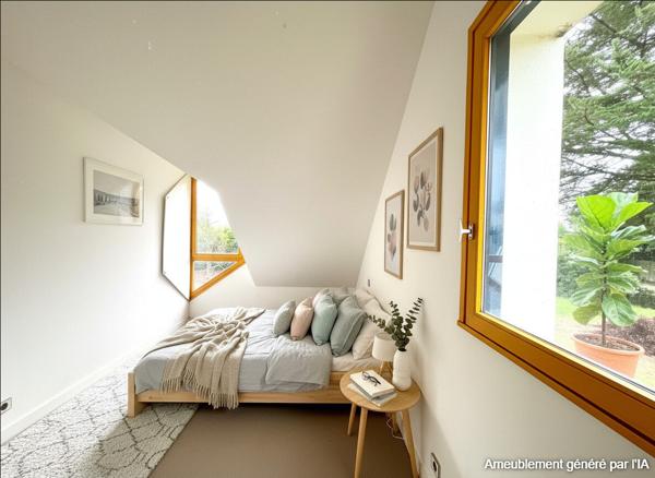 A vendre à Baden  secteur Guern Maison d'Architecte à 2 minutes à pied du Golfe  5 chambres vie de plain pied terrain divisible