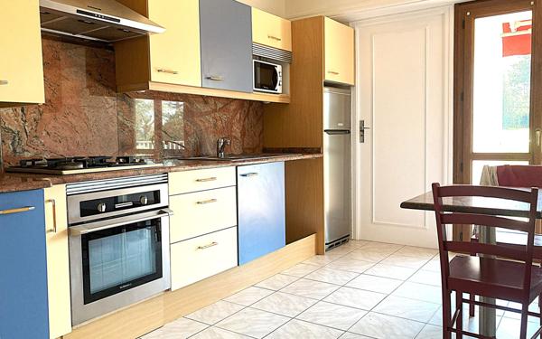 Appartement à vendre    3 pièces • 71,31 m2 Biarritz