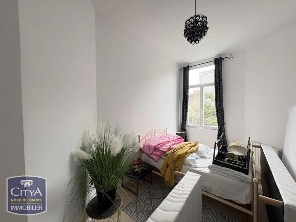 Appartement à louer 2 pièces 61.7m² Dunkerque (59140)