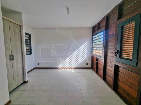 Vente Loft 5 Pièce(s) REMIRE-MONTJOLY (97354) 300 000 € calendar