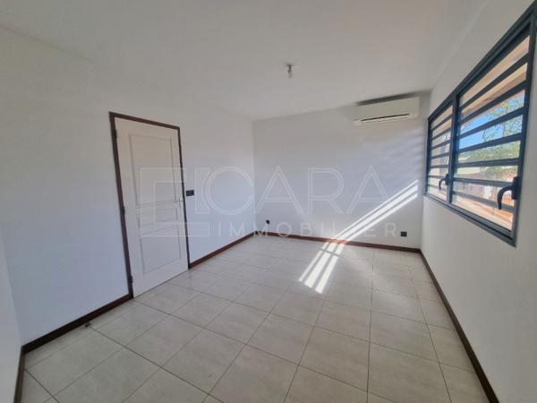 Vente Loft 5 Pièce(s) REMIRE-MONTJOLY (97354) 300 000 € calendar