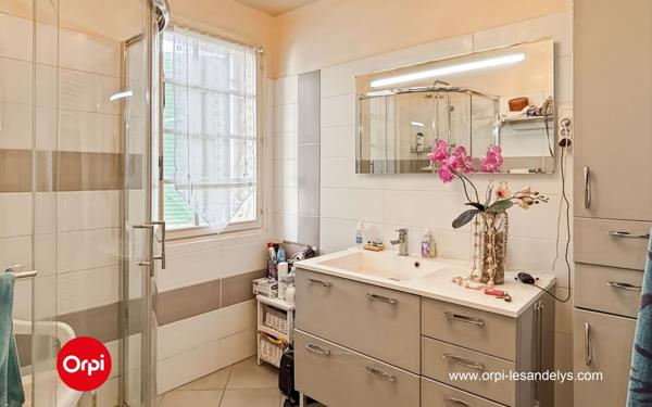 Maison à vendre    6 pièces • 154 m2 Sainte-Barbe-sur-Gaillon