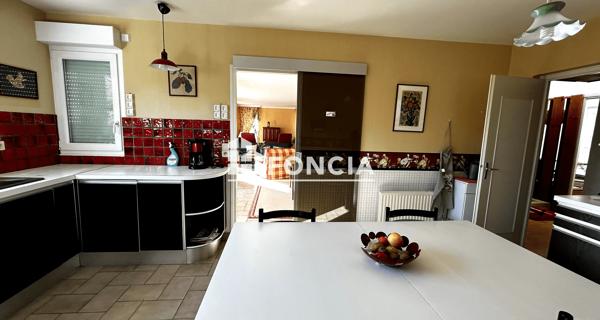 À vendre Maison 6 pièces 184.34 m² - Lannion 22300